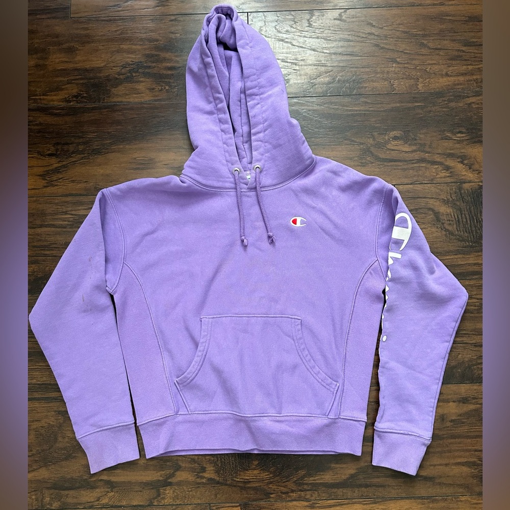 Women’s / junior’s‎ Champion Pullover hoodie size Medium